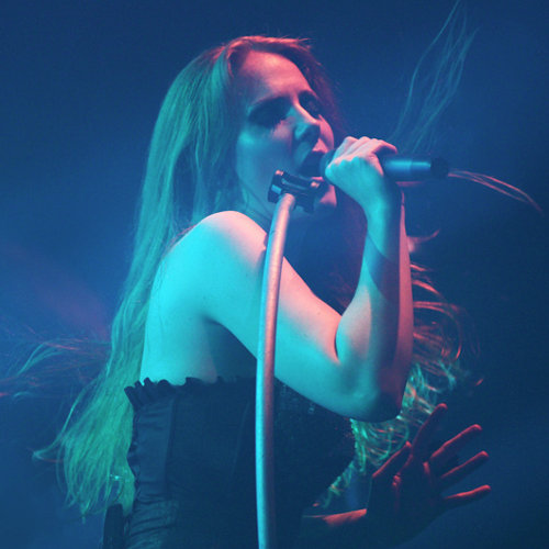 Simone lors du concert au Bataclan (Paris), le 29 avril 2012